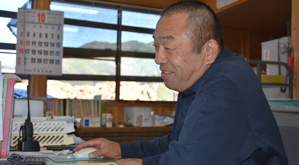 諸塚加工センター職長 福田圭喜さん写真2